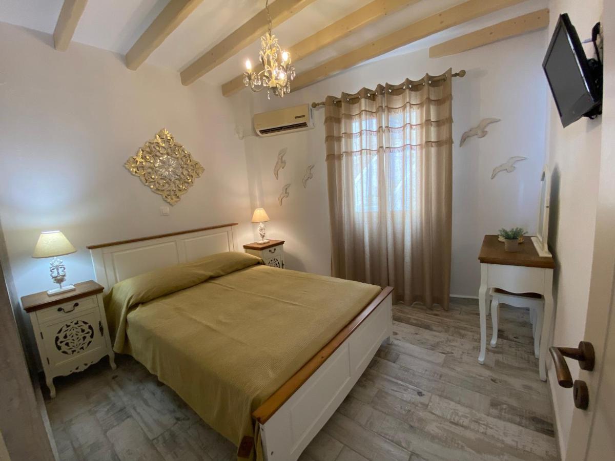 Petridi Maria Suites & Apartments Skála Eksteriør billede